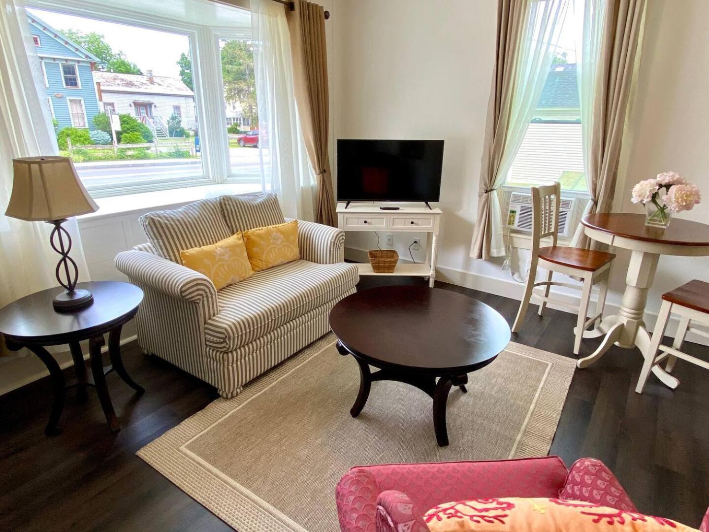 Water Street Apartments Williamstown Εξωτερικό φωτογραφία