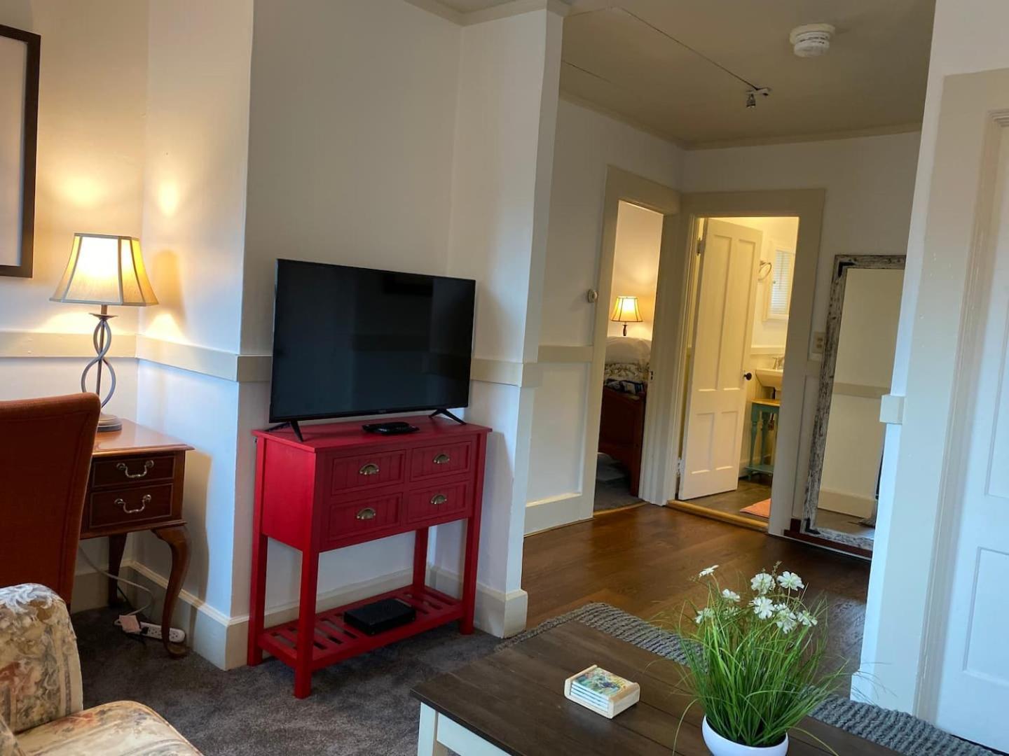 Water Street Apartments Williamstown Εξωτερικό φωτογραφία